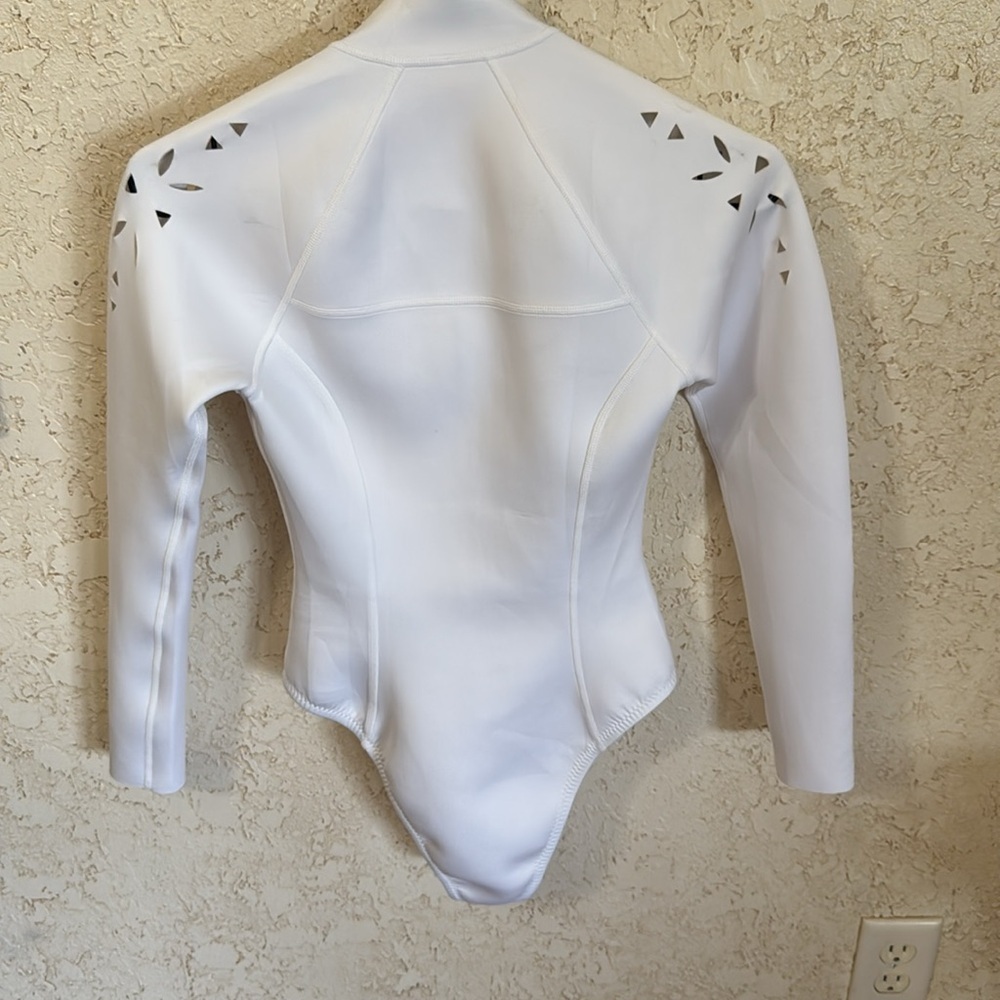 GiGi C Alexis Surfsuit - Picture 4 of 11